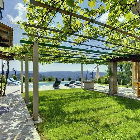 Villa Bella Lupoglav  ภายนอก รูปภาพ