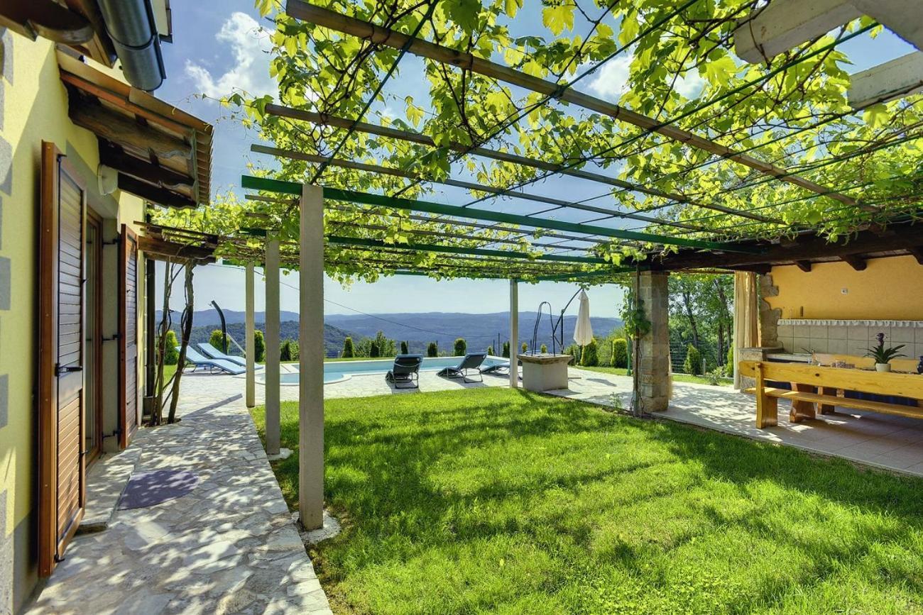 Villa Bella Lupoglav  ภายนอก รูปภาพ