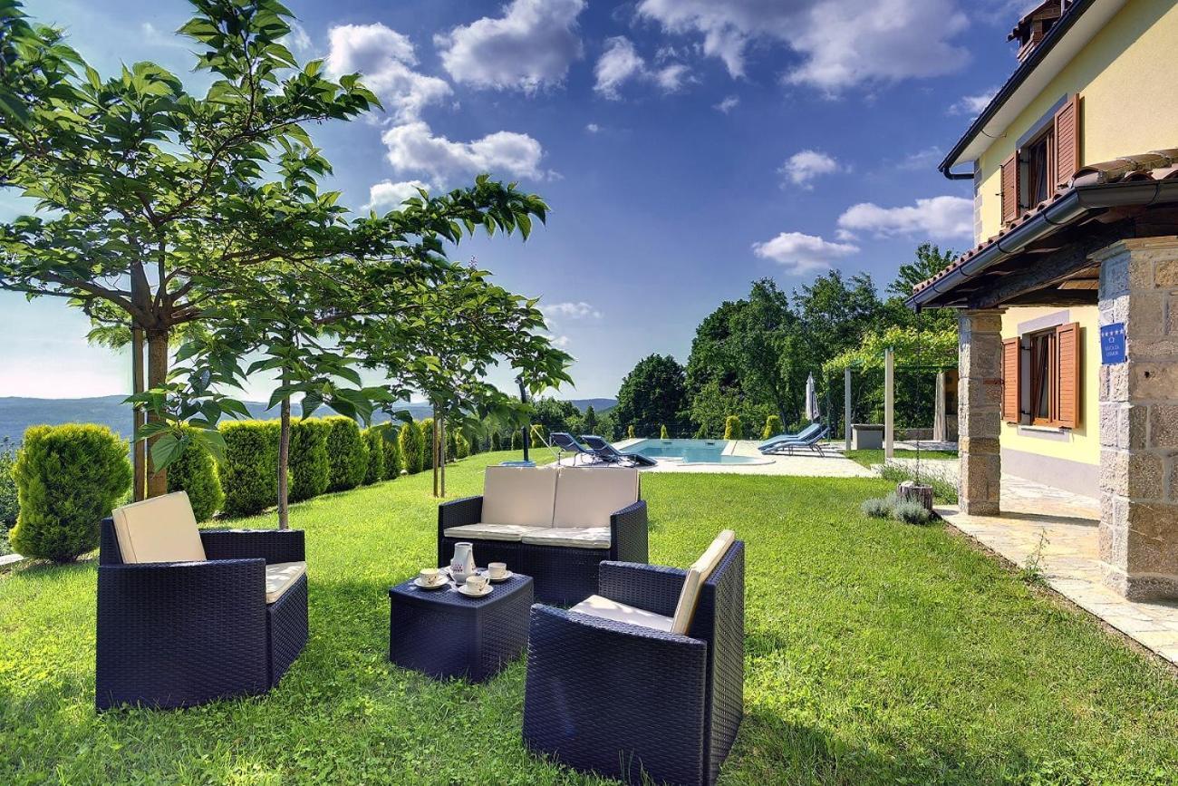Villa Bella Lupoglav  ภายนอก รูปภาพ