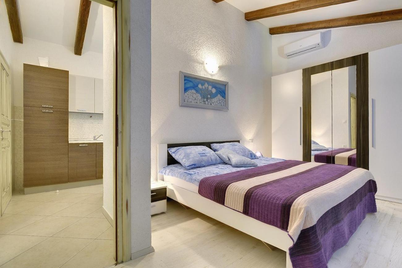 Villa Bella Lupoglav  ภายนอก รูปภาพ