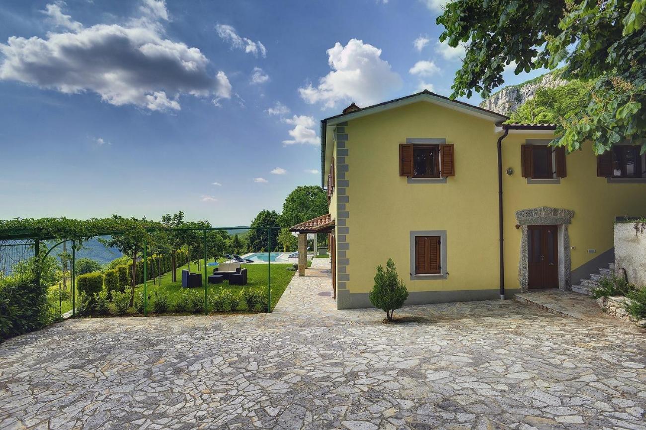 Villa Bella Lupoglav  ภายนอก รูปภาพ